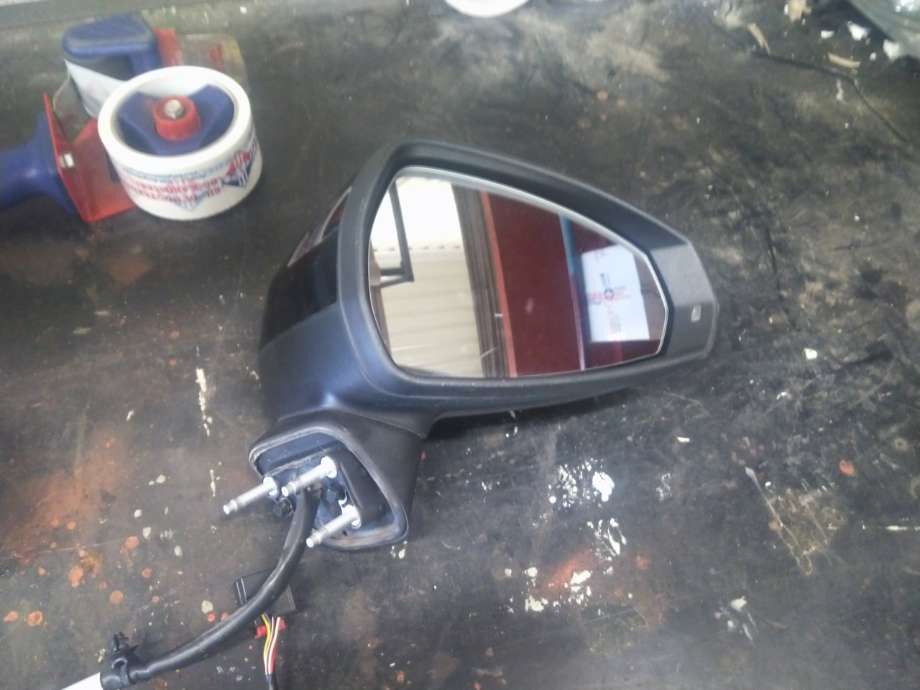 Speil høyre til Audi A3 2016-2020 (Type III, Fase 2)  (8V1 857 410 F|)