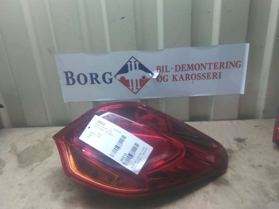 Baklykt høyre ytre til Opel Astra J, 2010-2015 (13319948)