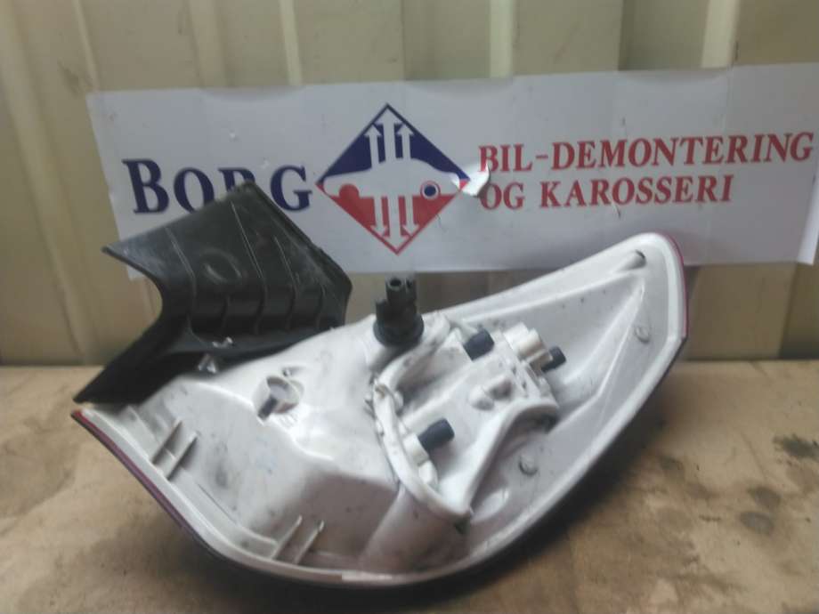 Baklykt venstre ytre til Opel Astra J 2010-2015  (13319949|)