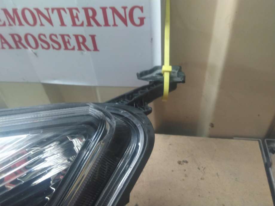 Frontlykt venstre xenon til Opel Astra J 2010-2015  (13398144|)