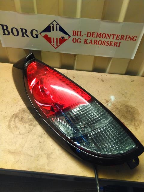 Baklykt venstre til Peugeot iOn, 2011-2020  
