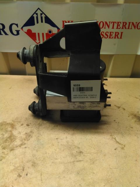 ABS sentral til Mercedes ML, 2005-2011 (W164) (W164) 