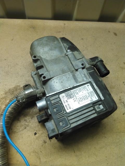 Dieselvarmer til Toyota Hilux, 2016-2020  (EBERSPACHER HYDRONIC HS3|)