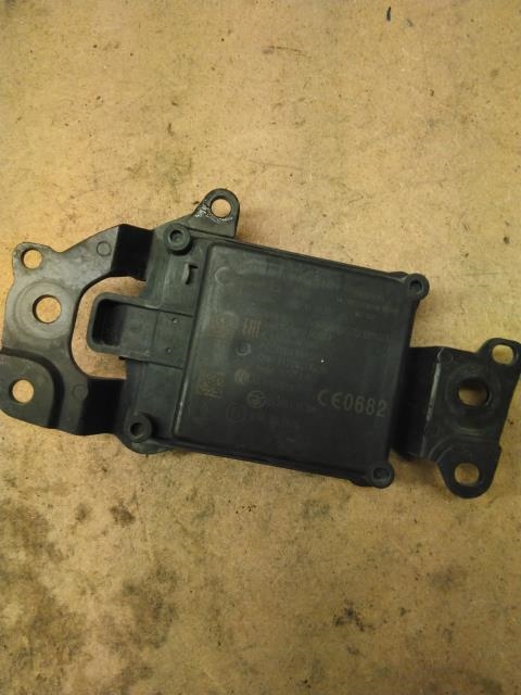 Sensor radar til Toyota Hilux, 2016-2020  (88210-0K011)