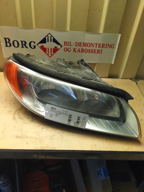 Frontlykt høyre halogen til Volvo XC70 2008-2013 (Type II, Fase 1)