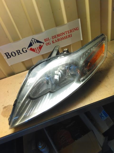 Frontlykt venstre halogen til Ford Mondeo, 2011-2014 (Type IV, Fase 2)