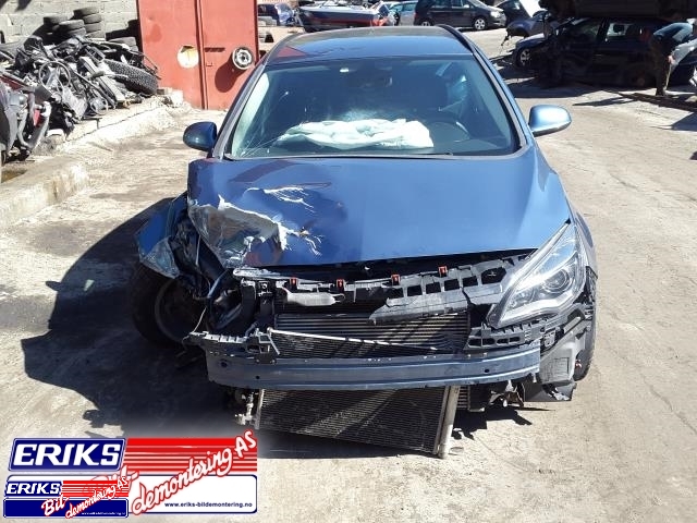 Opel Astra J 2010-2015 , Motorkode: A17DTJ, Girkassekode: MF3