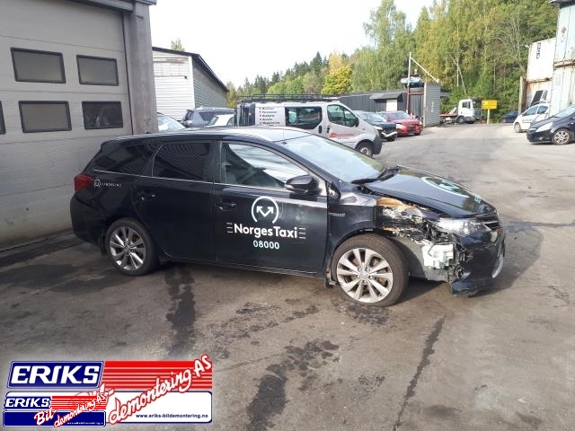 Toyota Auris 2013-2015 (Type II, Fase 1) , Motorkode: 2ZR-FXE, Girkassekode: 