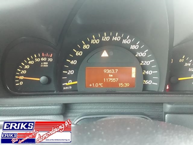 Mercedes C-Klasse 2000-2004 (Fase 1) (W203) (W203), Motorkode: 271 946, Girkassekode: 722695 03 849492