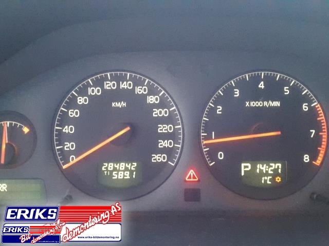 Volvo V70 2000-2004 (Type II, Fase 1) , Motorkode: B5204T5, Girkassekode: 000000000002AV-18295