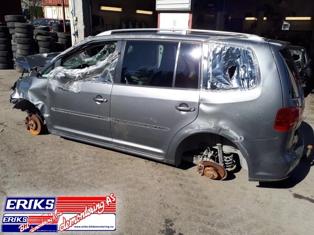 VW Touran 2010-2015 (Type I, Fase 3) , Motorkode: CFJA, Girkassekode: PBE