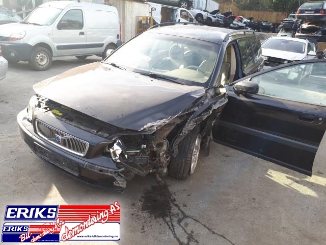 Volvo V70 2000-2004 (Type II, Fase 1) , Motorkode: D5244T, Girkassekode: 8251723