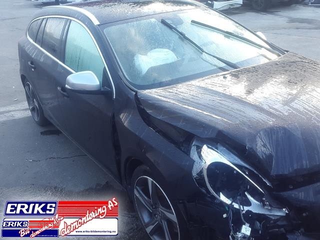 Volvo V60 2010-2013 (Type I, Fase 1) , Motorkode: D5204T2, Girkassekode: 000000000010K3816699