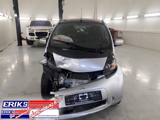 Mitsubishi i-MiEV 2010-->> , Motorkode: Y4F1, Girkassekode: 