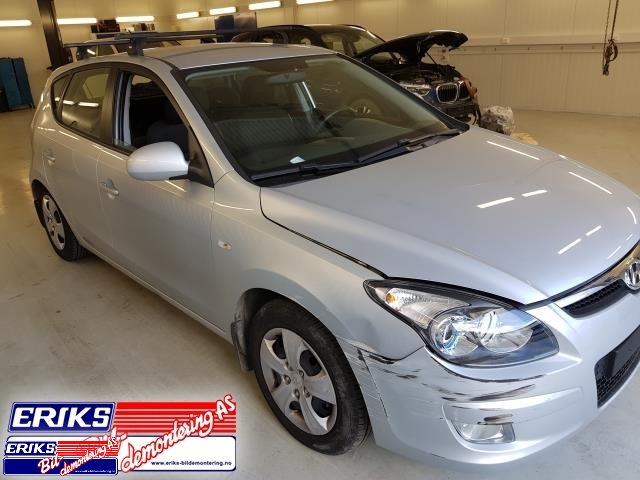 Hyundai i30 2007-2012 (Type I) , Motorkode: G4FC-G, Girkassekode: P221