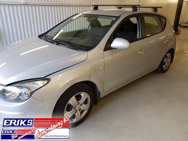 Hyundai i30 2007-2012 (Type I) , Motorkode: G4FC-G, Girkassekode: P221