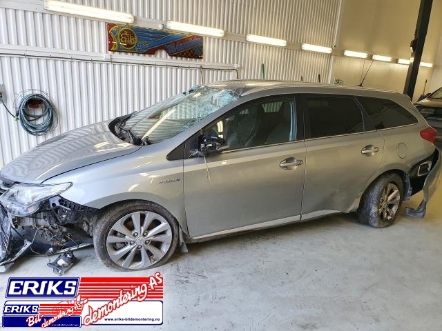 Toyota Auris 2013-2015 (Type II, Fase 1) , Motorkode: 2ZR-FXE, Girkassekode: 