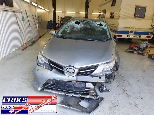 Toyota Auris 2013-2015 (Type II, Fase 1) , Motorkode: 2ZR-FXE, Girkassekode: 