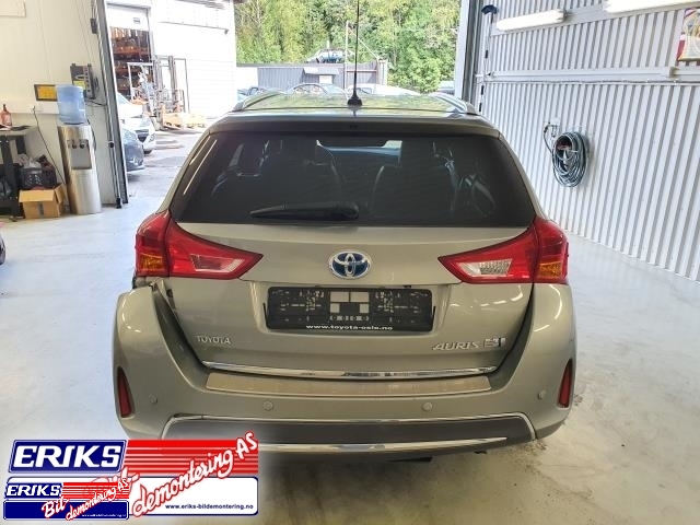 Toyota Auris 2013-2015 (Type II, Fase 1) , Motorkode: 2ZR-FXE, Girkassekode: 