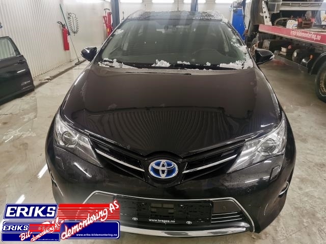 Toyota Auris 2013-2015 (Type II, Fase 1) , Motorkode: 2ZR-FXE, Girkassekode: 