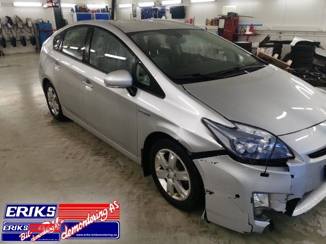 Toyota Prius 2009-2016 (Type III) (COMBI) (COMBI), Motorkode: 2ZR-FXE, Girkassekode: 