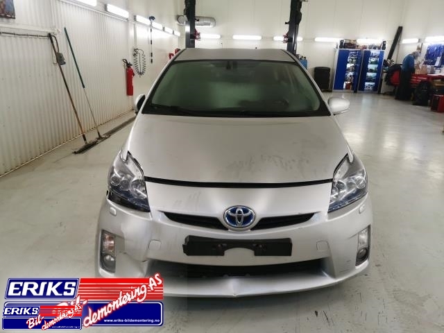 Toyota Prius 2009-2016 (Type III) (COMBI) (COMBI), Motorkode: 2ZR-FXE, Girkassekode: 