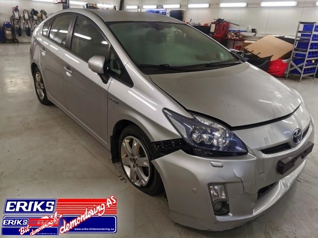 Toyota Prius 2009-2016 (Type III) (COMBI) (COMBI), Motorkode: 2ZR-FXE, Girkassekode: 