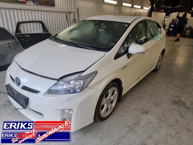 Toyota Prius 2009-2016 (Type III) (COMBI) (COMBI), Motorkode: 2ZR-FXE, Girkassekode: