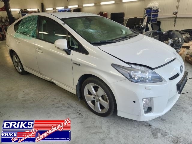 Toyota Prius 2009-2016 (Type III) (COMBI) (COMBI), Motorkode: 2ZR-FXE, Girkassekode: