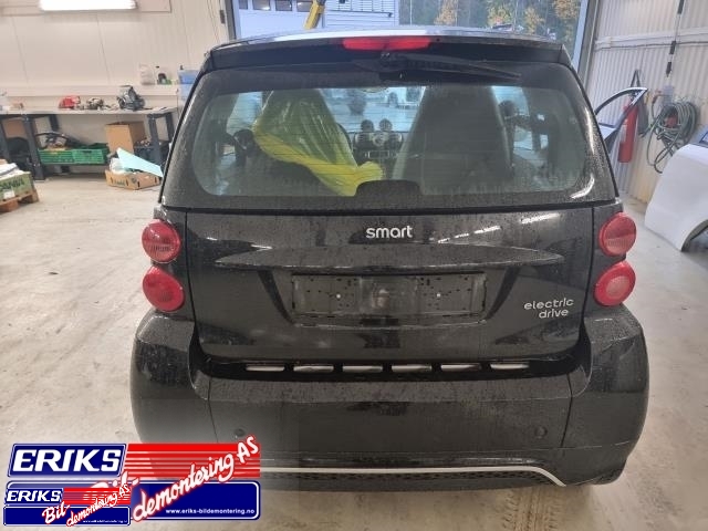 Smart Fortwo 2007-2014 (Type II) (W451) (W451), Motorkode: EM0003, Girkassekode: