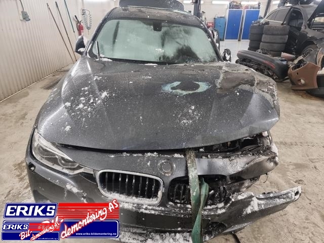 BMW 3-Serie 2012-2018 (F30/F31/F34) (F30/F31/F34), Motorkode: B48B20A, Girkassekode: 24 00 8 486 617