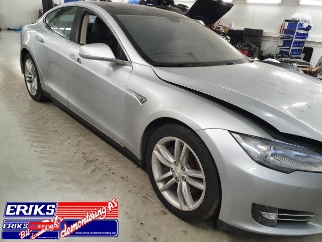 Tesla Model S 2013-2016 (Fase 1) , Motorkode: L1S, Girkassekode: 