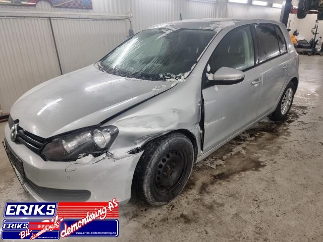 VW Golf VI 2008-2012 , Motorkode: CAYC, Girkassekode: MLE