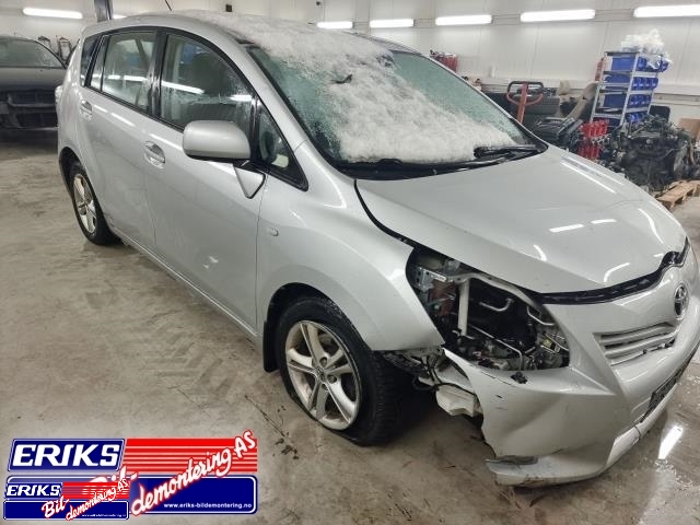 Toyota Verso 2009-2016 (Type III) , Motorkode: 1AD-FTV, Girkassekode: 