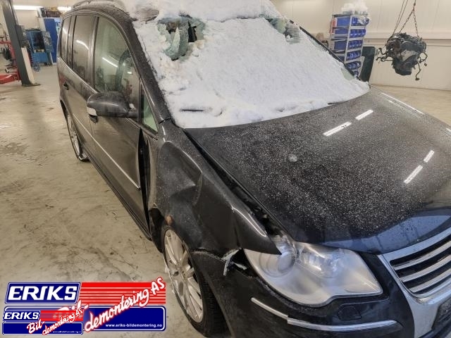 VW Touran 2007-2010 (Type I, Fase 2) , Motorkode: BLS, Girkassekode: KMZ