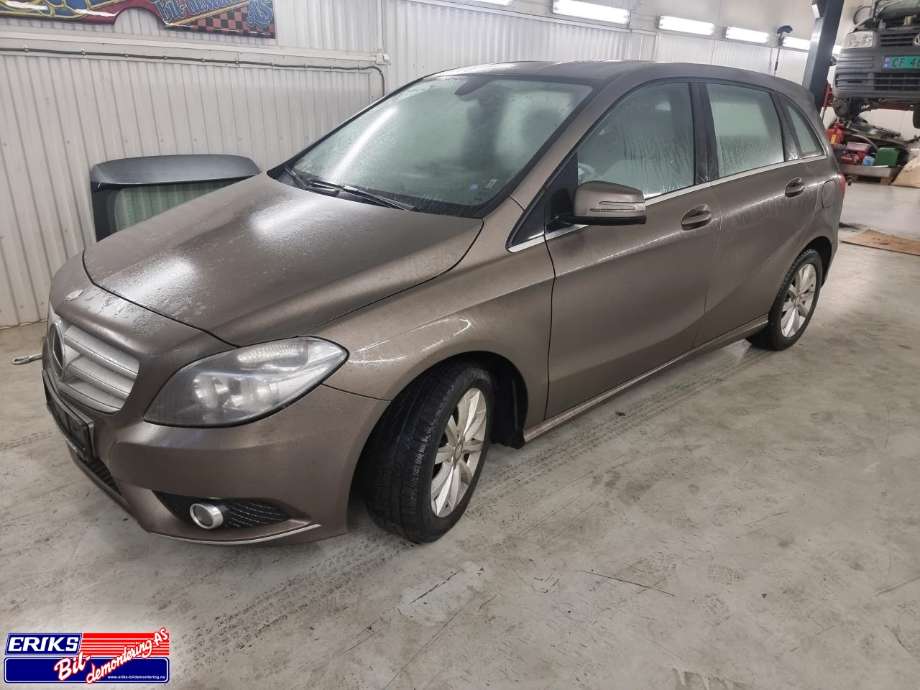 Mercedes B-Klasse 2011-2018 (W246) (W246), Motorkode: 651901, Girkassekode: 71164200518451