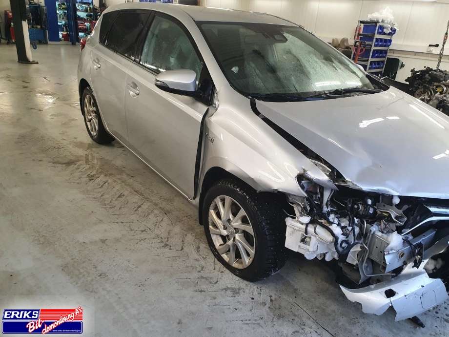 Toyota Auris 2015-2019 (Type II, Fase 2) , Motorkode: 2ZR-FXE, Girkassekode: