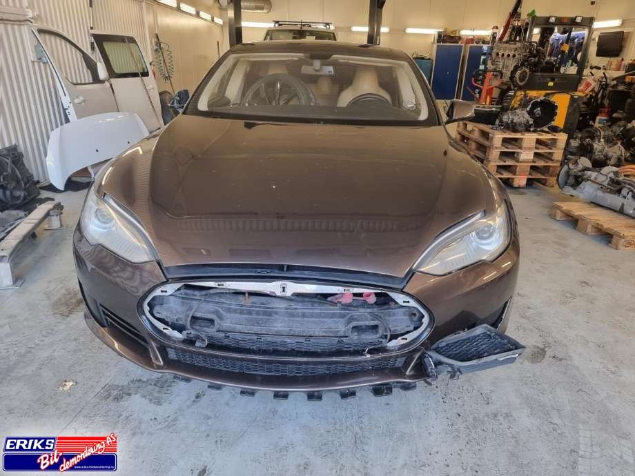 Tesla Model S 2013-2016 (Fase 1) , Motorkode: L1S, Girkassekode: 