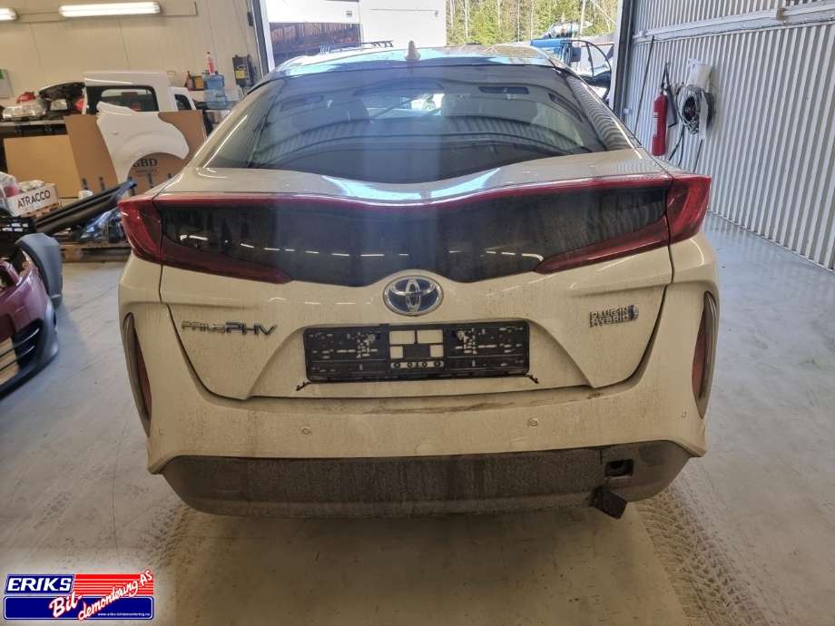 Toyota Prius 2016-2023 (Type IV) (combi) (combi), Motorkode: 2ZR-FXE|1NM|1SM, Girkassekode: