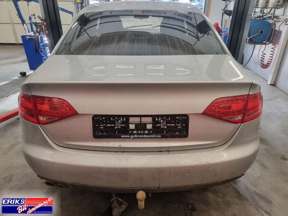 Audi A4 2007-2014 (Type IV) (B8) (B8), Motorkode: CAGC, Girkassekode: LLM