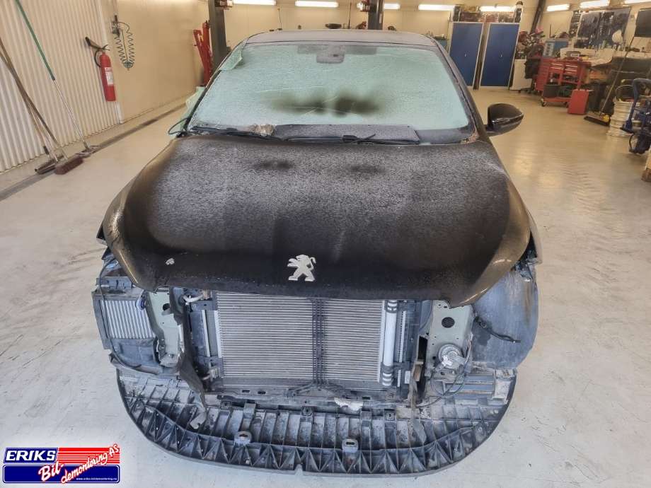 Peugeot 308 2013-2021 (Type II) delebil , Motorkode: HN01, Girkassekode: 16 099 834 80