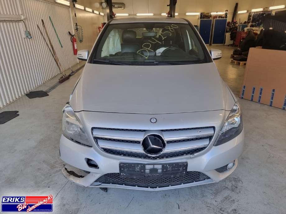 Mercedes B-Klasse 2011-2018 (W246) (W246), Motorkode: 270910, Girkassekode: 71164300555073