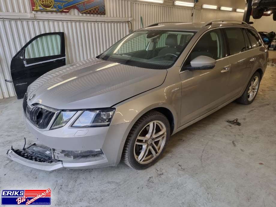 Škoda Octavia 2017-2020 (Type III, Fase 2) , Motorkode: DCYA, Girkassekode: SWR