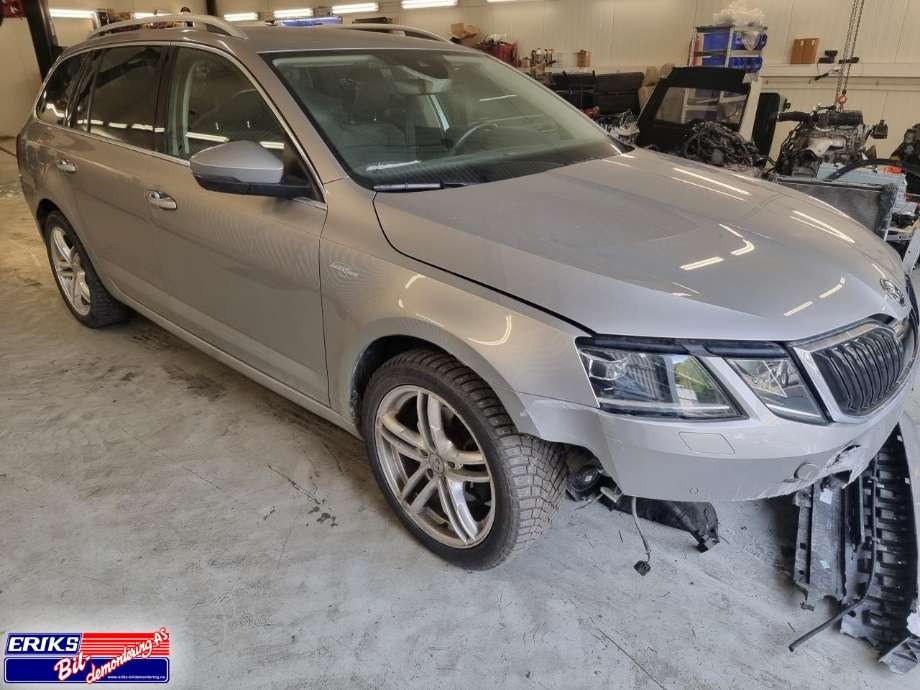 Škoda Octavia 2017-2020 (Type III, Fase 2) , Motorkode: DCYA, Girkassekode: SWR