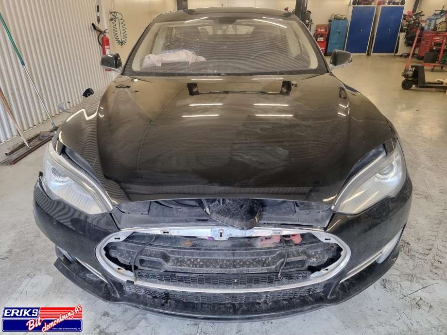 Tesla Model S 2013-2016 (Fase 1) , Motorkode: L1S, Girkassekode: 