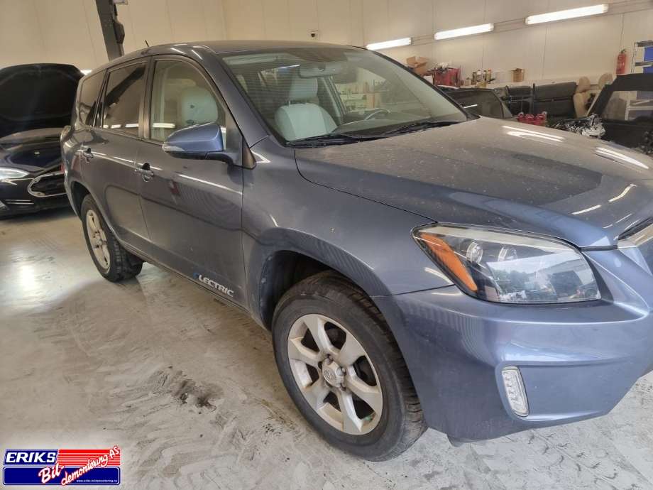 Toyota RAV4 2013-2015 (Type IV, Fase 1) , Motorkode: , Girkassekode: 