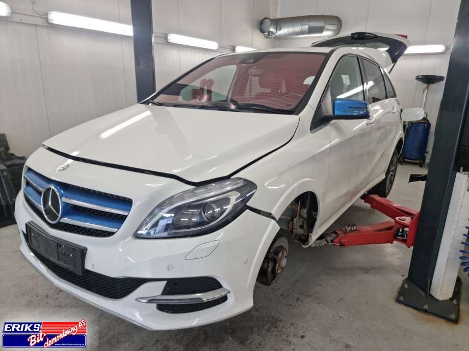 Mercedes B-Klasse, electric drive 2014-2018 (W242) (W242), Motorkode: EM0004, Girkassekode: 