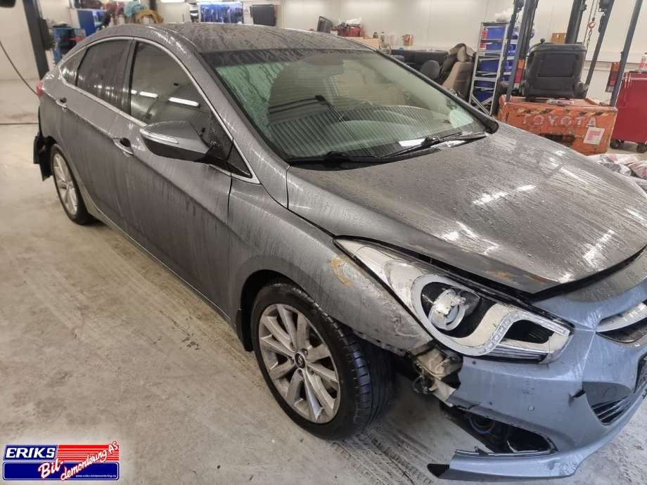 Hyundai i40 2012-2017 , Motorkode: D4FD, Girkassekode: WT04