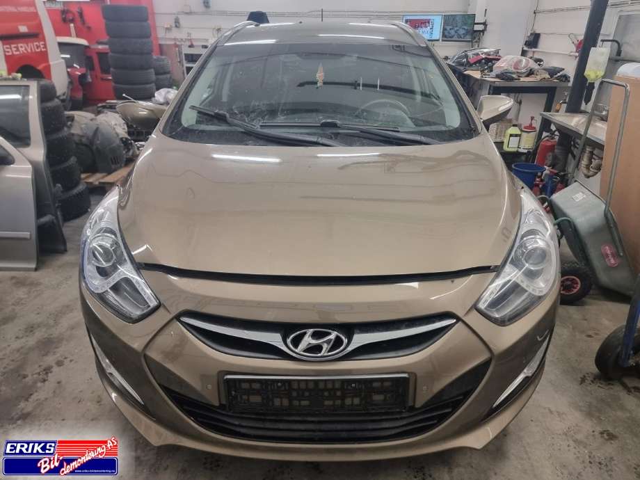 Hyundai i40 2012-2017 , Motorkode: D4FD, Girkassekode: