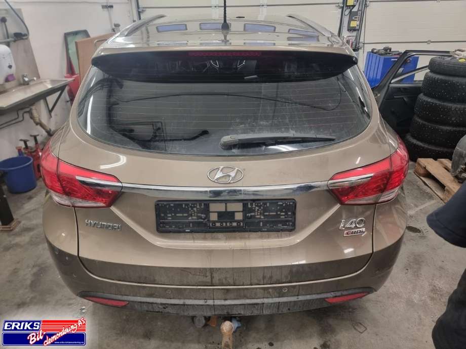 Hyundai i40 2012-2017 , Motorkode: D4FD, Girkassekode: